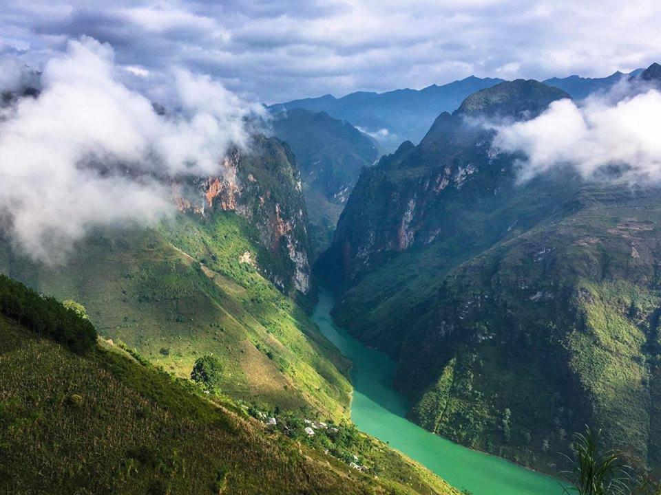 Ha Giang Riverside Hostel & Tour Exterior photo