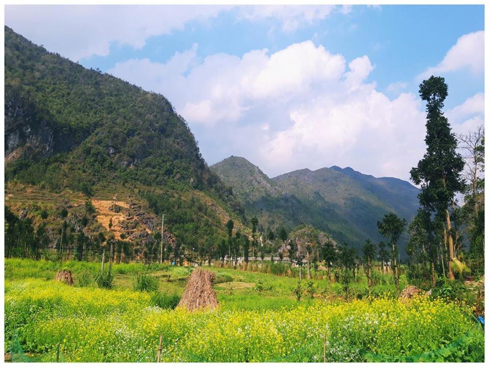 Ha Giang Riverside Hostel & Tour Exterior photo